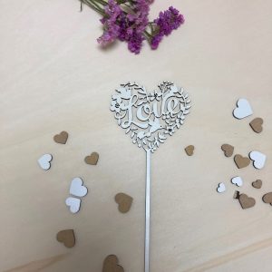 Cake topper Love en corazón de flores - Imagen 3